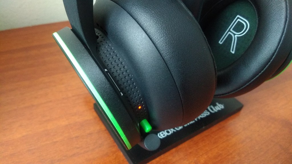 La luz roja nos notifica que la batería se esta acabando.